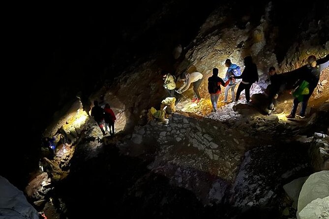 Ijen Crater Tour - The 12 to 14 hour reality: when you are awake and why it takes so long