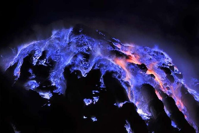 Ijen Crater Tour - Ijen Crater rim viewing: turquoise lake, blue fire, and the 1 km rule