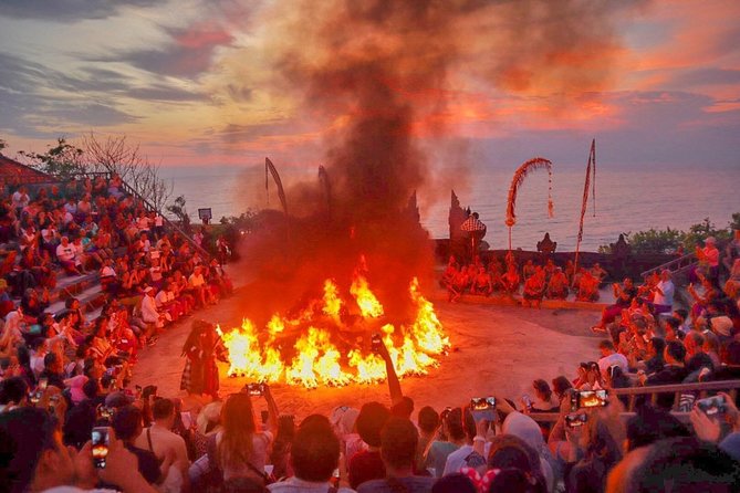 Incredible Uluwatu Temple Sunset & Kecak Fire Dance - A smooth, private one day route from Uluwatu to Jimbaran