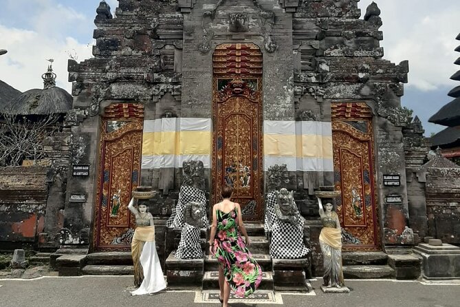 Instagram Tour Popular Spot in Bali - Private & All-inclusive - Stop 3: Tukad Cepung Waterfall, the cave-frame you walk into
