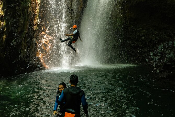 Intermediate canyoning tour in Bali " Maboya Canyon " - The full schedule, from hotel pickup to getting muddy and back again