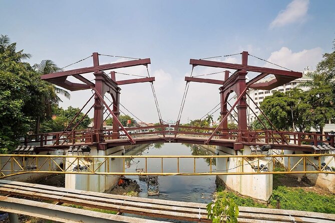 Jakarta Full-Day Highlights Tour with Transfer - Key reasons this Jakarta highlights tour gets such strong ratings