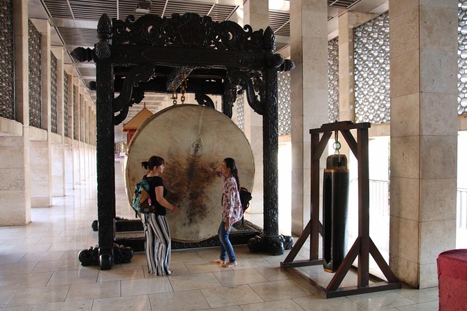 Jakarta Private City Tour with Obama School visit - Getting your bearings fast in Jakarta, without rushing
