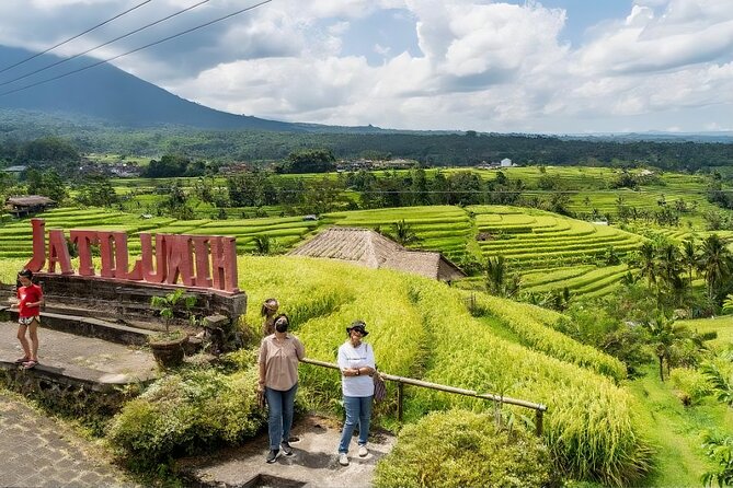 Jatiluwih Spiritual Journey of Melukat with Rice Terrace View - The temple circuit: Ulun Danu Beratan and Tanah Lot in one day