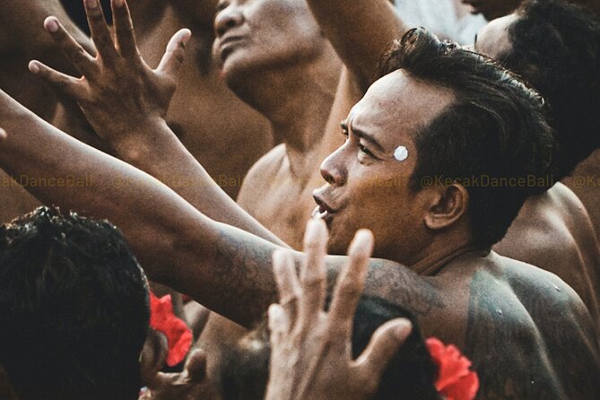 Kecak and Fire Dance Ticket at Uluwatu Temple - Redeeming at Kecak Uluwatu: Expect Heat and Lines