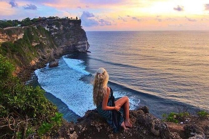 Kecak Fire Dance and Sunset at Uluwatu Temple All Inclusive - Uluwatu Temple at sunset: why the timing is the whole point