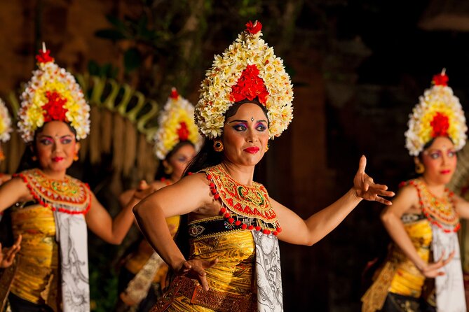 Legong Dance Show at Ubud Palace Bali - Timing Your Arrival for Seats, Views, and Less Stress