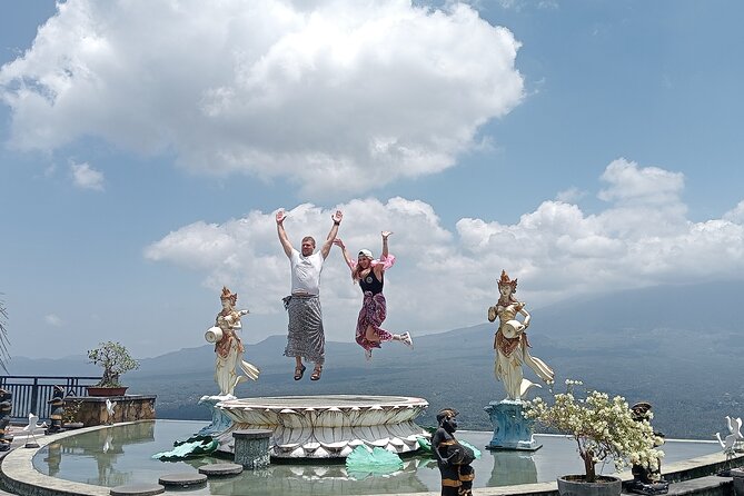 Lempuyang Temple Gate Heaven Tirta Gangga Private Guided Tour - Tirta Gangga Water Garden, a royal palace you can actually wander