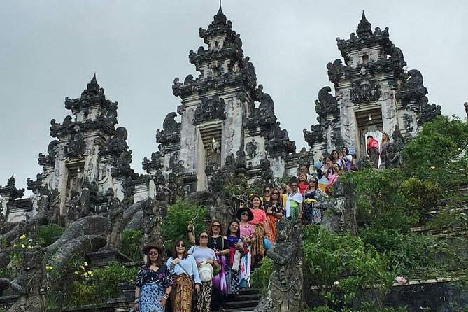 Lempuyang Tour : Heaven gate, Tirta Gangga, Goa Raja waterfall - Lempuyang Temple and the Heaven Gate photo timing reality
