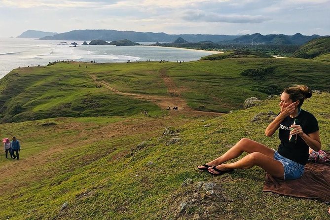 Lombok Day Trip : South Beach & Culture - Ende Village Songket: Learn the Fabric Craft and the Rules Behind It