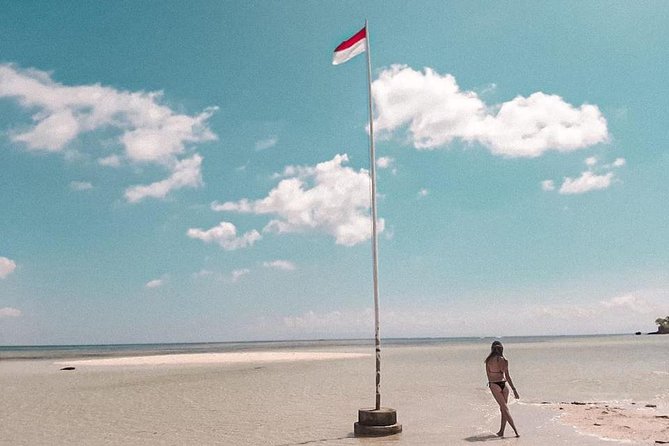 Lombok Pink Beach Boat Trip (Full Day + Snorkeling) - Pantai Pink (Tangsi Beach): the sand color is the star, but it can vary