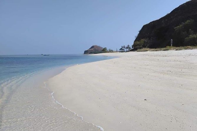 Maumere to Labuan Bajo Flores Overland Tour 7 Days Car Trip - Day 3: Riung islands, bats on a small island, and snorkeling time