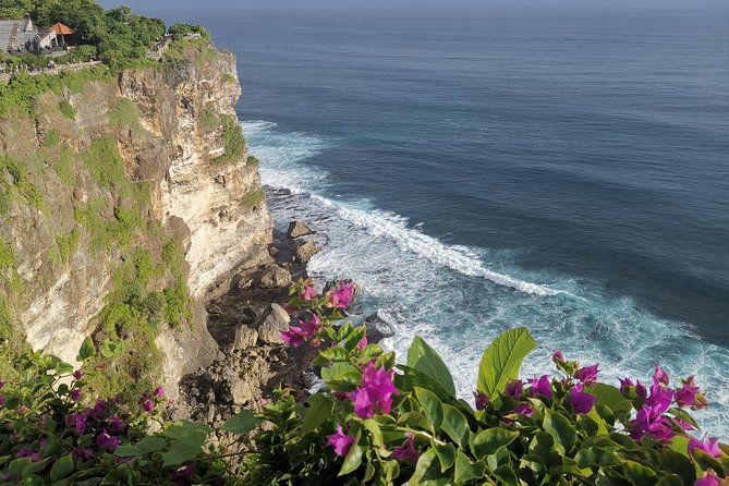Melasti Beach, Padangpadang Beach, Uluwatu Sunset Kecak and Jimbaran Dinner - A private south Bali day with Wi-Fi comfort