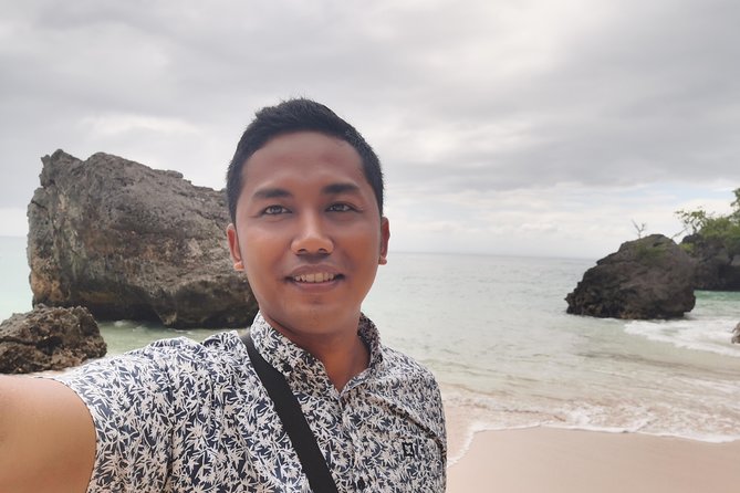 Melasti Beach, Padangpadang Beach, Uluwatu Sunset Kecak and Jimbaran Dinner - Uluwatu Temple: cliffside views and sacred timing