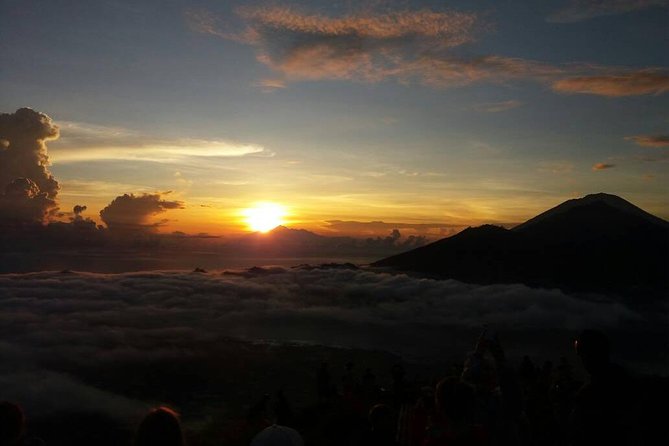 Mount Batur Camping Tour with Sunset and Sunrise Experience - Sunset on the summit: dinner, stars, and real downtime