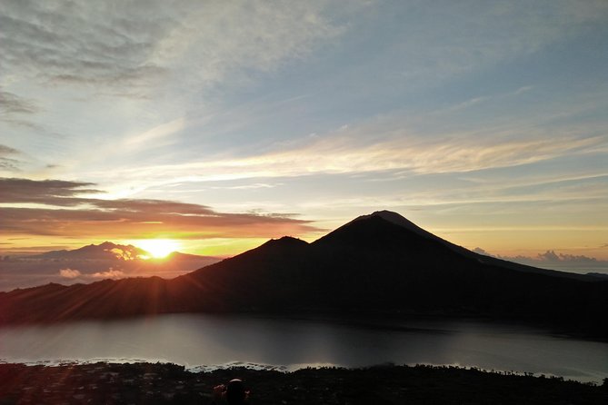 Mount Batur Sunrise Trekking & Hot Spring Tour - The pre-dawn timeline: flashlight trek, starlight views, and the sunrise wait