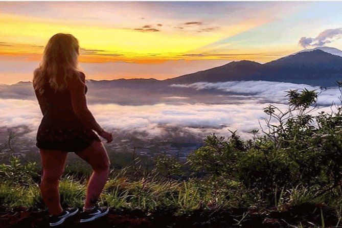 Mount Batur Sunrise Trekking With Guide & Breakfast - Pickup, air-conditioned car, and the reality of getting there