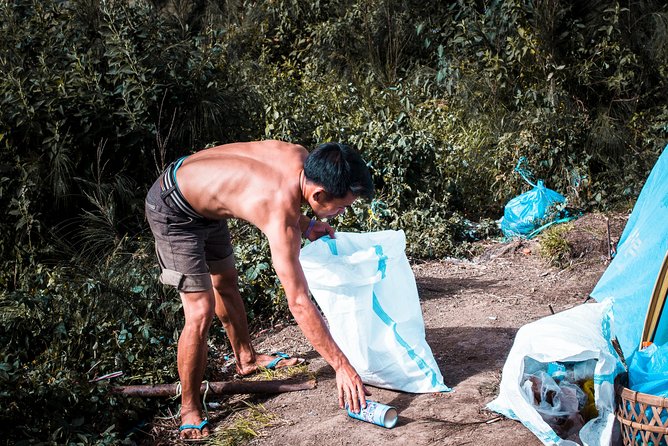 Mt. Rinjani 2D1N Senaru Crater Rim - Meeting in Senaru, registering, and storing the stuff you do not need
