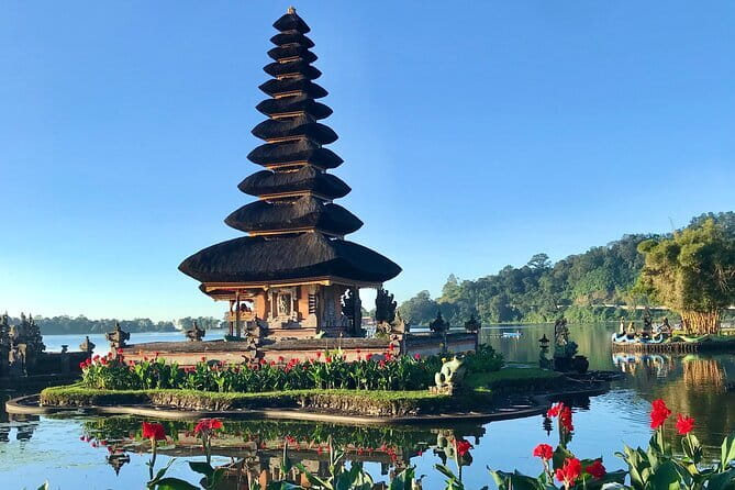 Munduk Highlights: Stunning North Bali Waterfalls & Temple - Morning at Twin Lake View and Tamblingan Lake temple area