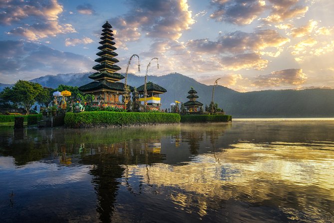 North Bali: Sekumpul Waterfalls and Ulun Danu Temple Tour - Sekumpul + Two Temple Icons in One Long Day