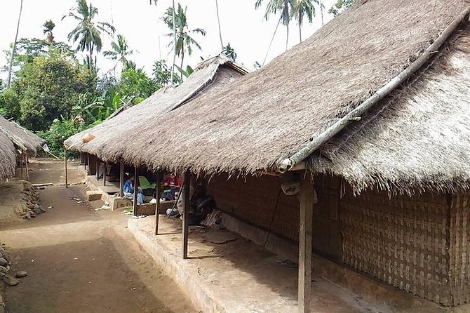 North Lombok Waterfall Trip (Sendang Gile & Tiu Kelep Waterfall) - Masjid Kuno Bayan Beleq: Lombok’s Oldest Mosque Stop
