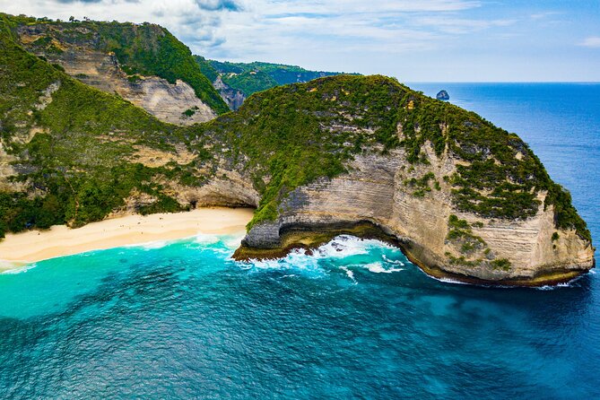 Nusa Penida 2 Day 1 Nights Guided Private Bali Tour - Day 2 on Nusa Penida, the east side from Atuh clarity to Teletubbies Hill