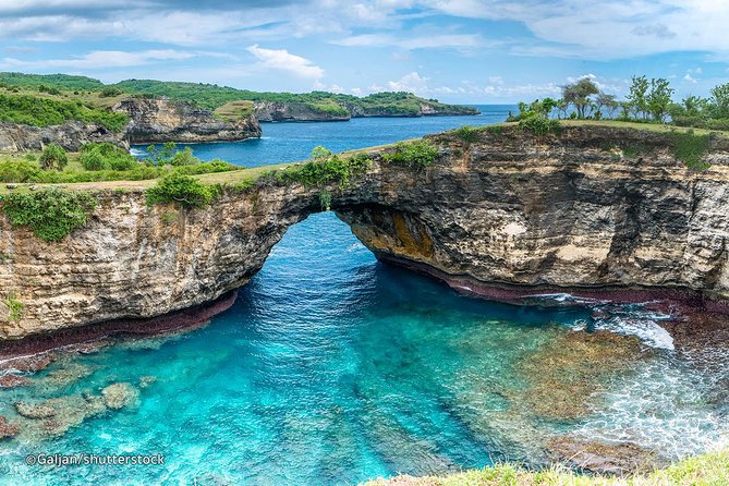 Nusa Penida Island BeachTour - Kelingking Beach: the postcard cliff viewpoint and the one cost to double-check