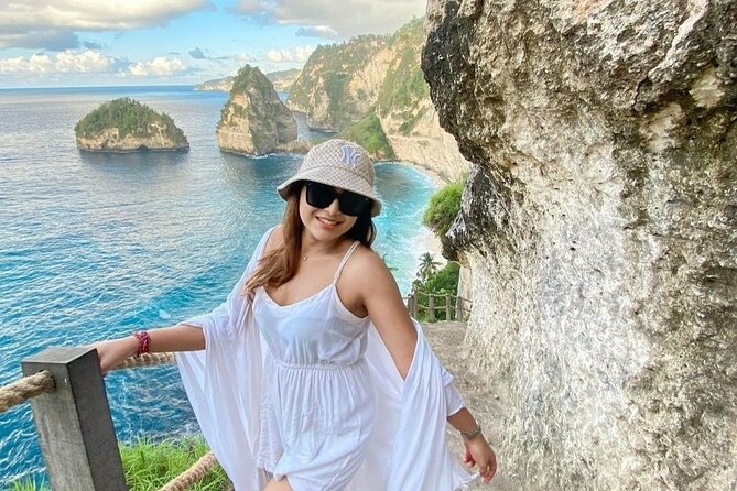 Nusa Penida Island, Instagram Tour & Private Car Service - Crystal Bay: palm-fringed beach time and snorkeling friendly water