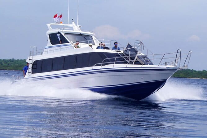 One-way Ticket Fast Boat from Sanur Bali or Nusa Lembongan - The fast boat ride, clean boats and safe short crossing