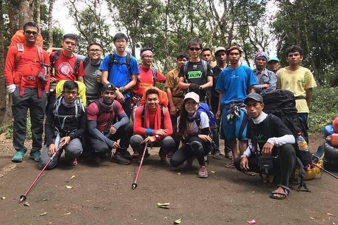 Popular Rinjani Trekking Tour Service To Summit For 2 Days Via Sembalun Trail - Day 1 on the Sembalun Trail: POS 1 to POS 3 and the Crater Rim