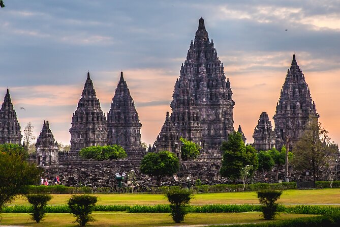 Prambanan Temple and Ramayana Ballet Show (VIP Seat with dinner) - Prambanan at sunset: why this starts with the right mood