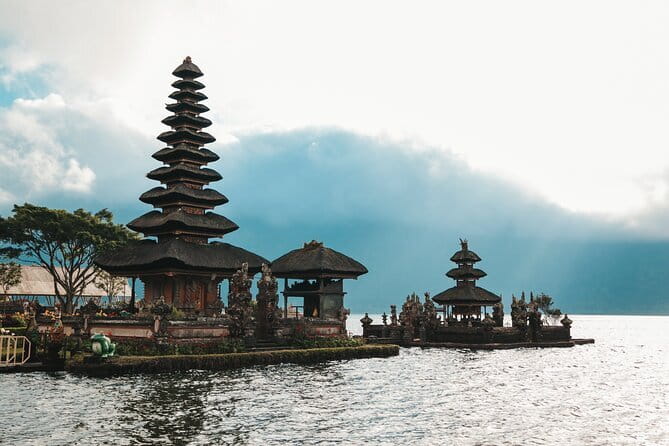 Private Bali Airport Transfer - Kuta, Seminyak, Jimbaran Area - Meeting at Ngurah Rai with a name sign you can actually spot