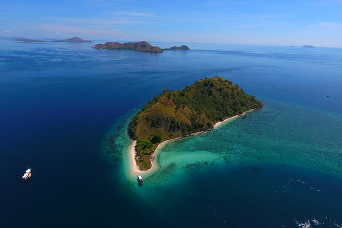 Private boat trip Komodo 2 or more person for 3 days 2 nights, Kelor, Rinca... - Day 2: Padar trek, Pink Beach snorkeling, and Komodo Island encounters
