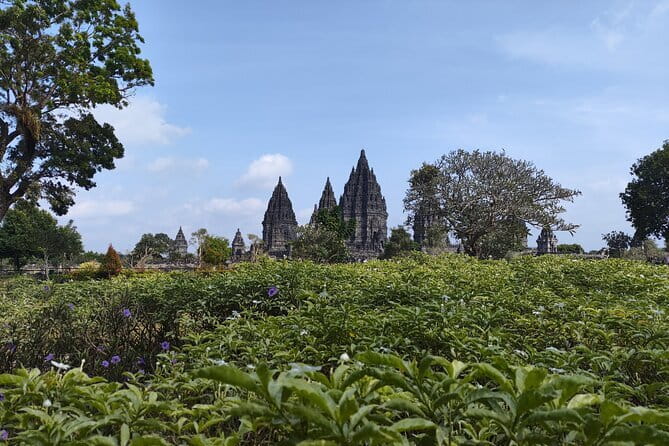 Private Borobudur Heritage Tour – Merapi Jeep & Prambanan Temple - Prambanan temples: Hindu architecture that keeps paying off