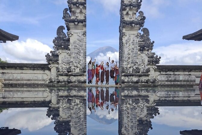 Private Car Charter: Hire Car with English Speaking Driver - Timing, traffic, and the weather reality in Ubud