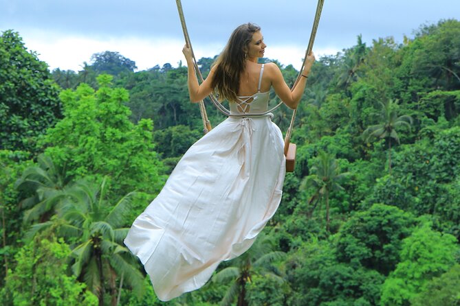 Private Day Tour: The Highlight of Ubud - Tegenungan Waterfall and Elephant Cave (Goa Gajah): nature breaks plus a temple cave visit
