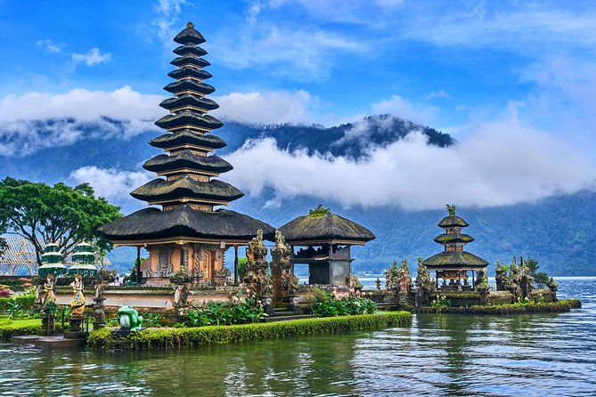 Private Full Day Tour: Best UNESCO Sites in Bali - Taman Ayun Temple: royal Mengwi vibes and tidy temple geometry