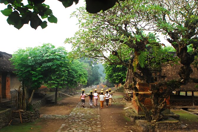 Private Full-Day Tour: The Gate of Heaven and East Bali Trip - Ujung Water Palace: the sister site that adds contrast