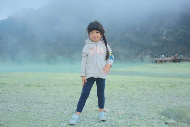 Private Guide Bandung Tour Car Charter - Getting Comfortable With an AC Car and Onboard WiFi