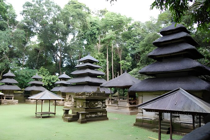 Private Half-Day Tour: Tanah Lot Sunset Trip Packages - Taman Ayun Temple: Tiered Shrines and Ancestral Meaning