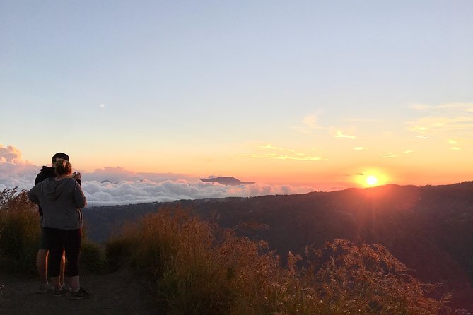 Private Mount Batur Sunset Trekking - All inclusive tour - The afternoon schedule, from pickup to torch-lit descent