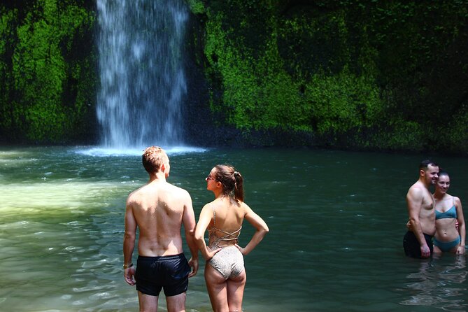 Private Tour : Bali Best Waterfalls, Temples and Monkey Forest - Tibumana Waterfall: Jungle Trail Feel and a Cooling Break