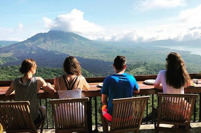Private Tour: Bali Volcano with Jungle Swing Experience - Tegenungan Waterfall: finishing strong with raw water power