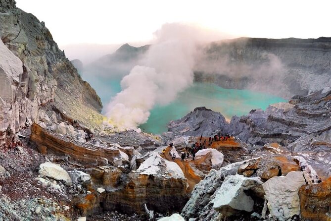 Private Tour : Bromo Ijen Tour From Bali - Ijen Crater at 2am: blue fire, serious air, and a real hike