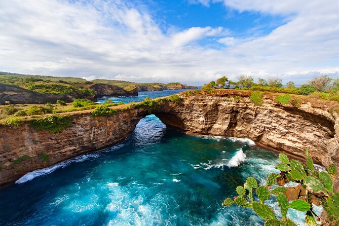 Private Tour in Nusa Penida West Island - Kelingking Beach: timing, setting, and what to do with the hour on site