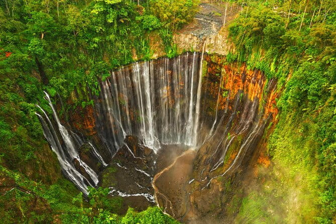 Private Tour in Tumpak Sewu Waterfalls from Malang or Surabaya - Stop 3: Goa Tetes Cave, limestone stairs and a steel ladder