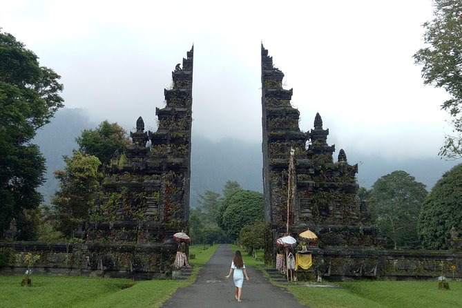 Private Tour: Leke-Leke Waterfall, Handara gate & Iconic Temples - Leke-Leke Waterfall: a jungle walk with time to cool off