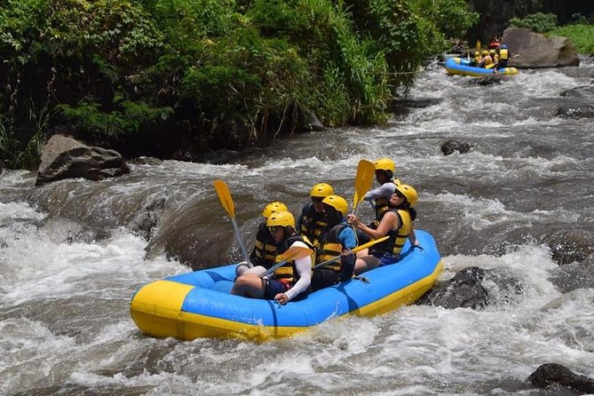 Private Tour Rafting Uluwatu Kecak Dance Sunset and Dinner in Jimbaran Bay - Getting the Sunset Timing Right: What to Expect at Uluwatu