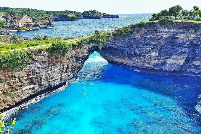 Private Tour West Nusa Penida with T-Rex Beach - Guides, Private Transport, and Photo Help on Winding Roads