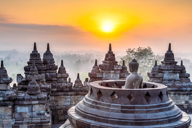 Punthuk Setumbu Sunrise, Borobudur Temple & Merapi Lava Tours - The 3:30 AM start: when comfort goes to the back seat